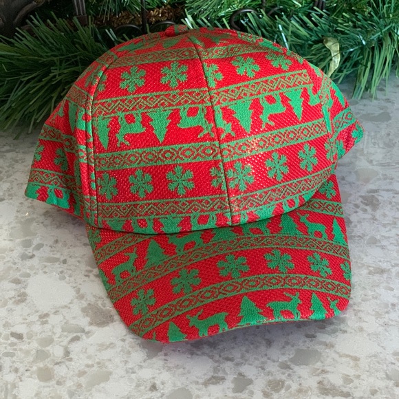 🆕 PUGS Holdings, LLC Holiday Baseball Cap Unisex NWT - Picture 1 of 8